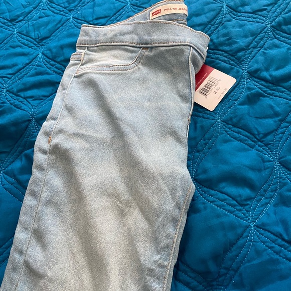Levi’s kid pull on Jegging - Picture 2 of 3